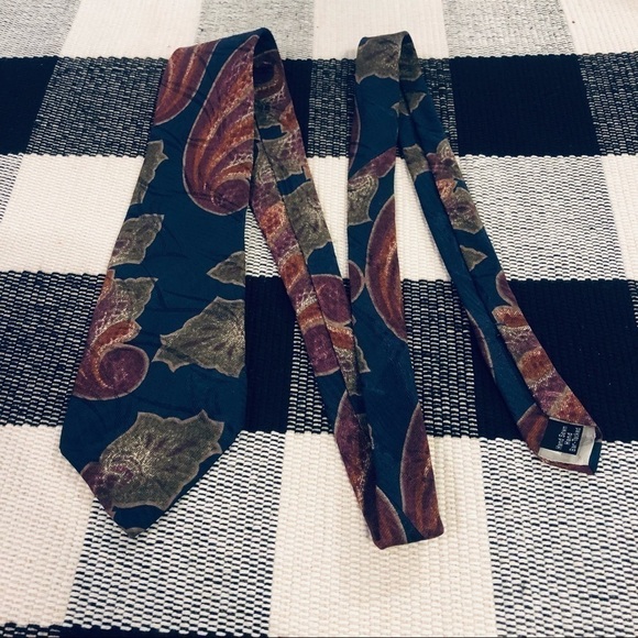 VINTAGE Oscar de la Renta Tie - Picture 2 of 9